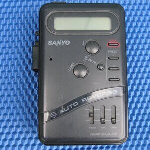 Sanyo Walkman AM/FM Radio Cassette Player